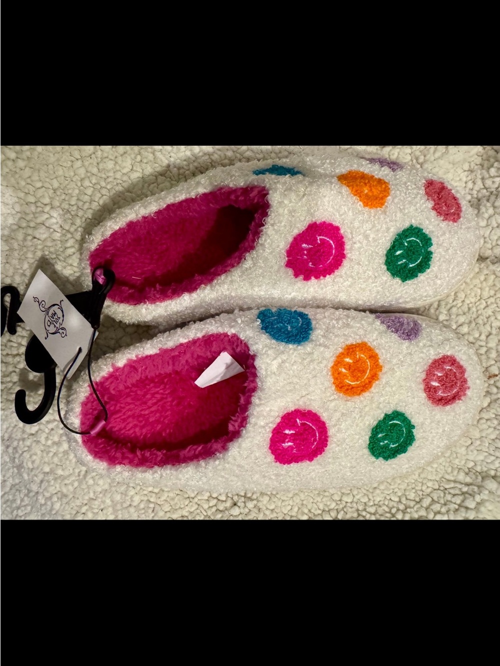 Ladies Fuzzy Slipper with Retro smiley faces size 7